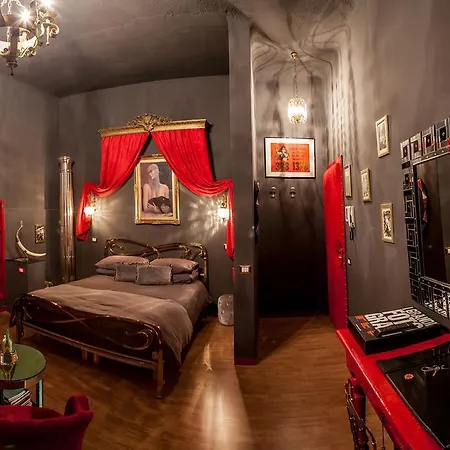 Repubblica Di Oz Rooms Varese Quarto foto
